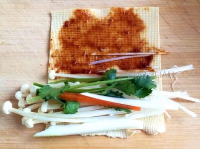 培根金针菇卷的做法 培根金针菇菜卷的做法