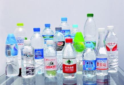 健康隐患 喝瓶装水有什么健康隐患