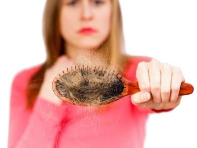 染发后多洗头减少危害 怎样洗头能减少掉发