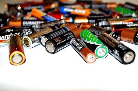 废弃电池怎么处理 我们应该怎样处理废弃电池
