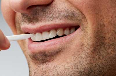 牙齿出血是什么病征兆 牙齿壮年落，寿短的征兆