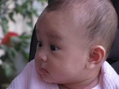宝宝缺锌的症状有哪些 宝宝缺钙的症状有哪些