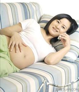孕妇怀女孩有什么预兆 孕妇可以玩手机吗
