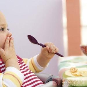 宝宝断奶注意事项 宝宝多大可以吃油 宝宝吃油的注意事项