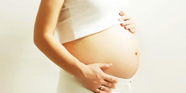 孕妇后期肚子为什么硬 孕妇肚子发硬是正常的吗
