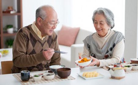 饮食男女2 好近又好远 老人饮食远“三白”近“三黑”