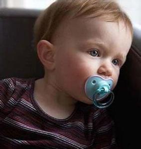 十字奶嘴适合多大宝宝 适合宝宝用的奶嘴如何挑？