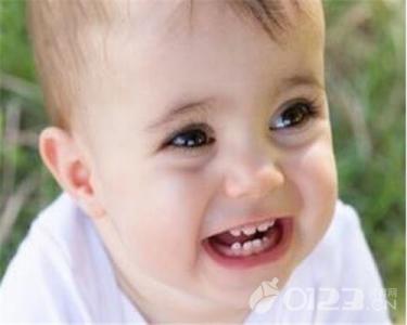 牙齿不齐的原因 宝宝牙齿长得不齐的原因