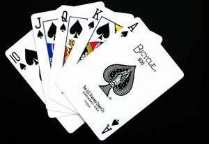 扑克牌双扣比赛规则 玩扑克牌的双扣技巧