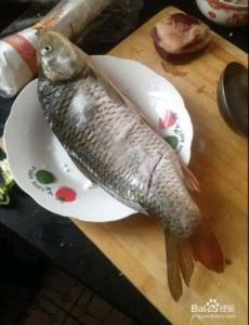 怎么蒸鱼好吃家常做法 鱼的做法有哪些_鱼怎么做才好吃