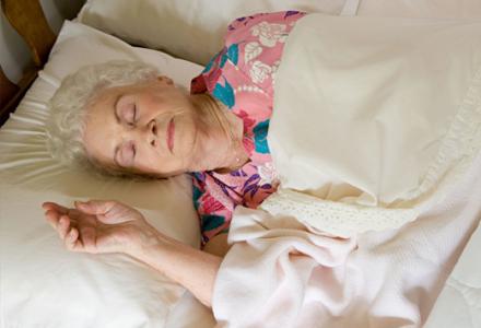 帮助睡眠枕头 怎样的枕头对睡眠和健康最有帮助