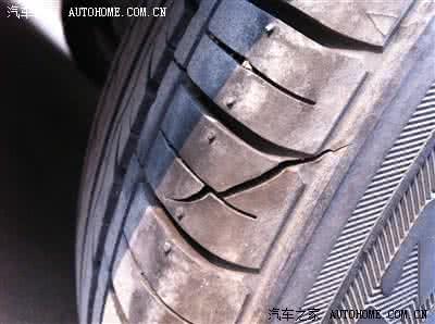 划痕修理费用 轮胎有划痕如何修理
