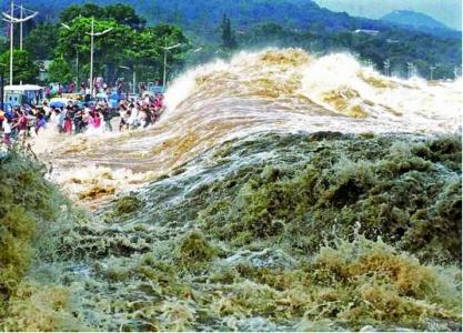 钱塘江大潮最佳观潮点 钱塘江大潮观潮需要注意什么