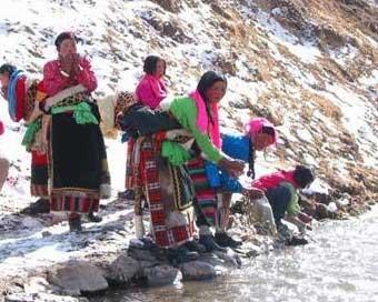 藏族洗澡节图片 藏族沐浴节