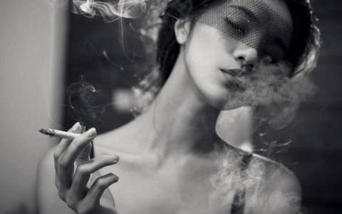 抽烟对身体的危害 抽烟对女生身体的危害