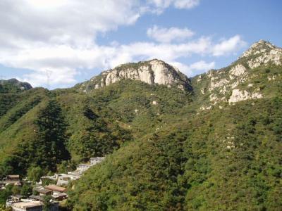 虎峪自然风景区 北京十三陵双龙山森林公园
