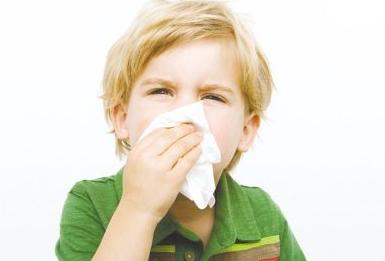 感冒流鼻涕有血丝 感冒流鼻涕带血是什么原因 鼻涕带血是什么病