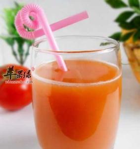 胡萝卜汁的做法 莲藕胡萝卜汁增强免疫做法