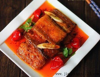 红烧风干鱼的烹饪方法 烹饪红烧带鱼的方法_红烧带鱼要怎么烹饪