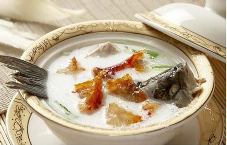 鲫鱼汤的家常做法 烹饪鱼汤的方法_家常鱼汤的做法