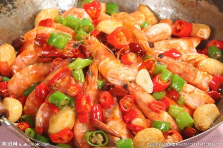 干锅虾的家常做法 干锅虾怎么制作才好吃 干锅虾的家常做法步骤