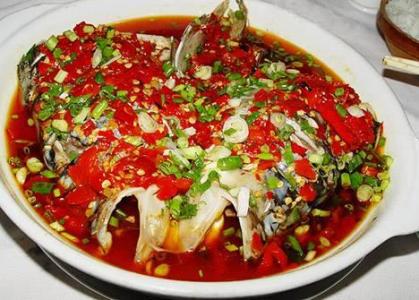 剁椒鱼头的家常做法 剁椒鱼头的家常烹饪方法