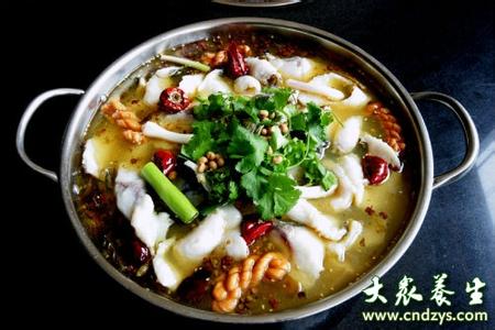 酸菜鱼火锅怎么做 酸菜鱼火锅怎么做得好吃