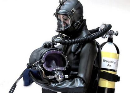 潜水泵选购 潜水服的选购技巧