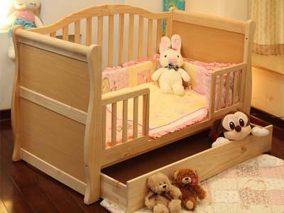 婴儿床选购注意事项 婴儿床的选购技巧