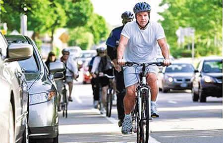 自行车骑车技巧 关于自行车的骑车技巧与道路选择