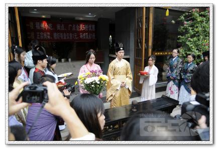 中秋节民俗活动 重阳节民俗活动