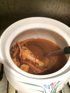 茶树菇炖鸡汤的做法 茶树菇炖土鸡汤的做法