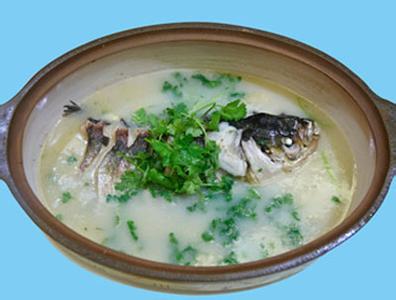 鱼头汤怎么做好吃 如何做好吃的鱼头汤