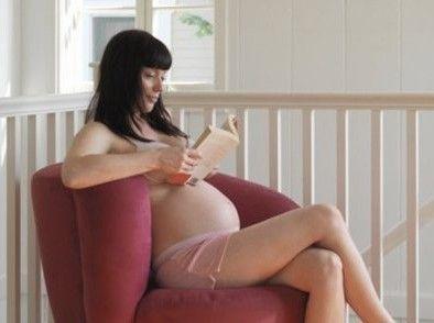 孕妇跷二郎腿的危害 孕妇跷二郎腿的危害都有哪些呢
