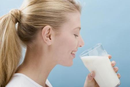 如何正确饮用牛奶 牛奶该如何饮用