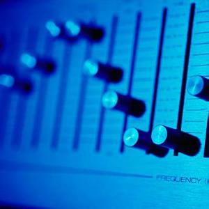 烟台广播电台经典94.8 50首广播电台常用的经典背景音乐