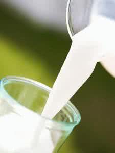 牛奶与健康知识竞赛 关于牛奶的健康知识_关于牛奶的健康喝法