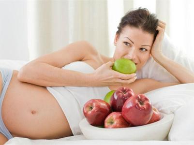 孕妇可以吃苹果吗 孕妇可以吃苹果吗 孕妇能吃苹果吗