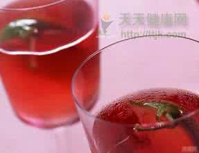 草莓酒的酿制方法 草莓酒的功效及酿制