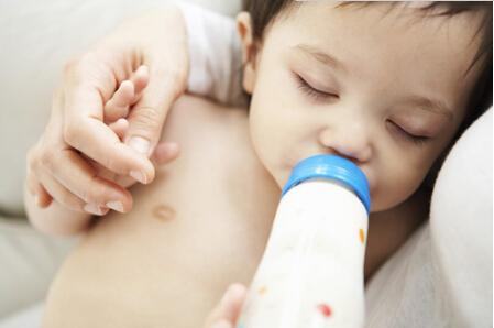 16个月宝宝奶量表 6个月宝宝吃奶量是多少