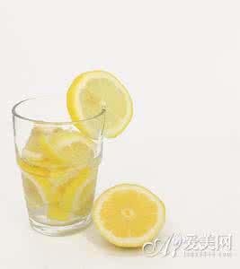 干柠檬片的功效与作用 柠檬干片的功效及冲泡方法