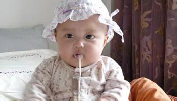 宝宝吐奶厉害是病吗 新生儿吐奶厉害的原因