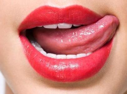 唇色深是什么原因 唇色深红是什么原因_唇色深红的原因