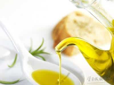 蜂蜜加橄榄油的功效 蜂蜜橄榄油面膜的做法及功效作用