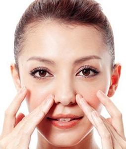 如何彻底清洁脸部 教您如何清爽彻底卸掉脸部防水妆