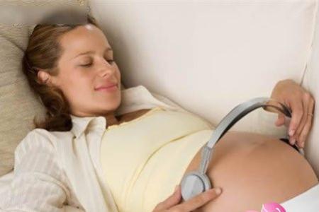 光照胎教合适的手电筒 什么时候开始胎教合适？