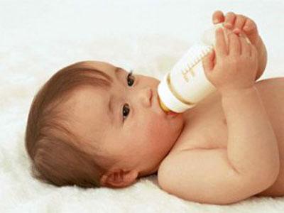 新生儿饮食与护理 新生儿饮食护理