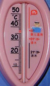 婴儿洗澡温度多少合适 婴儿房夏天温度多少合适