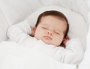 宝宝睡不踏实怎么办 新生儿宝宝睡哪里最合适