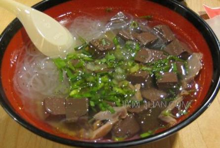 鸭血粉丝汤的做法 鸭血粉丝汤的做法有哪些 鸭血粉丝汤怎么做好吃